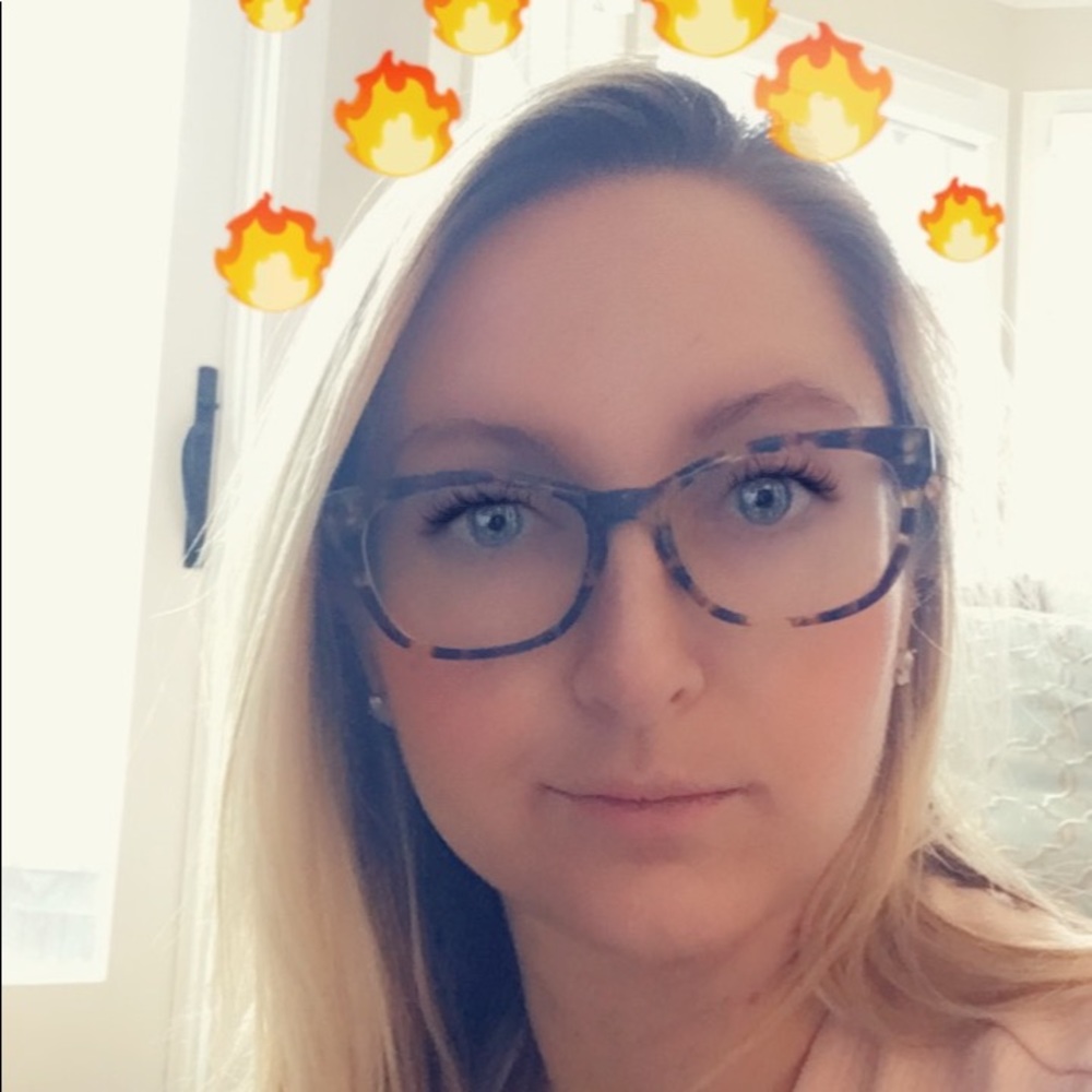 Meet your Posher, Ashleigh